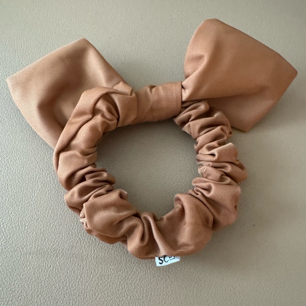 Stoney Clover Lane Scrunchie Homecoming Collection Brown NWOT